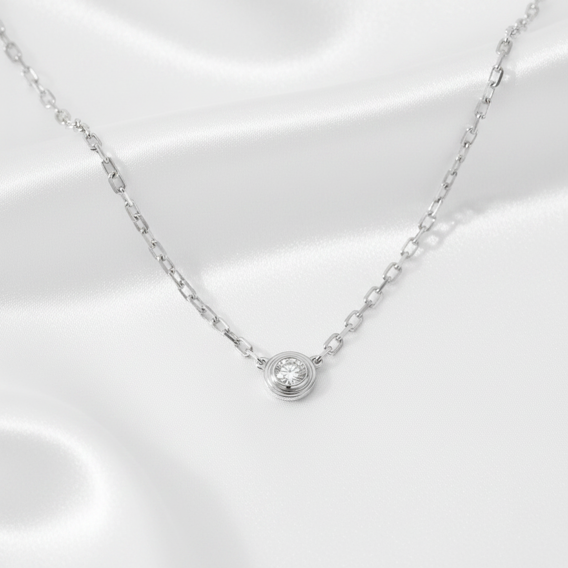 Cartier Damour Necklace SM White Gold (18K) Diamond Men,Women Fashion Pendant Necklace (Silver)