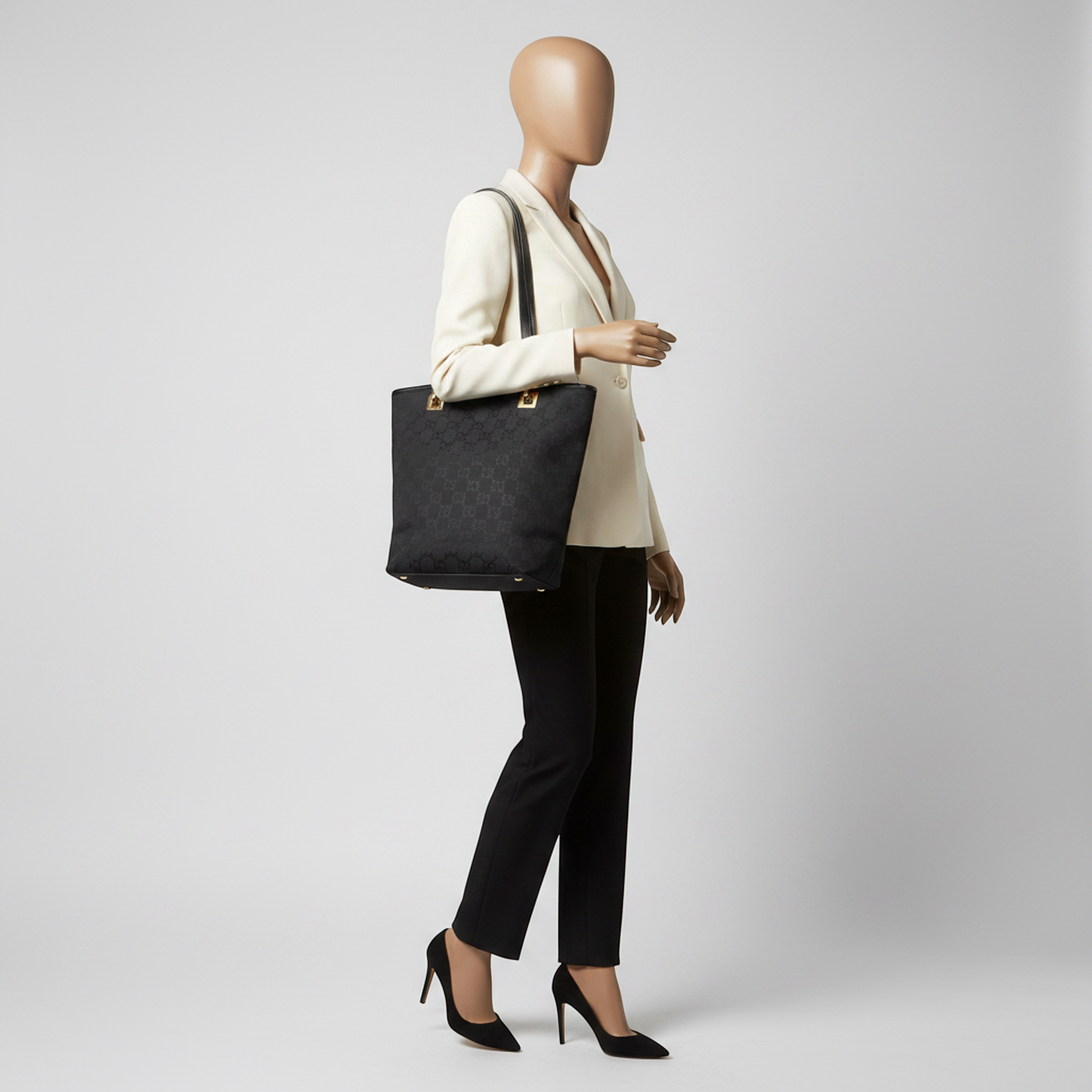 Gucci GG Canvas 002 1099 Women's GG Canvas,Leather Handbag,Tote Bag Black