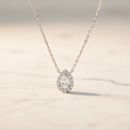 Vendome Aoyama Pear-shaped Diamond Necklace Platinum Diamond Men,Women Fashion Pendant Necklace Carat/0.16 (Silver)