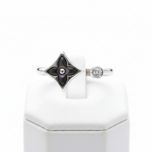 Louis Vuitton Star Blossom Ring White Gold (18K) Fashion Diamond,Mother Of Pearl Band Ring Silver