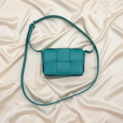 Bottega Veneta Intrecciato Cassette 666688 Men,Women Leather Shoulder Bag Blue