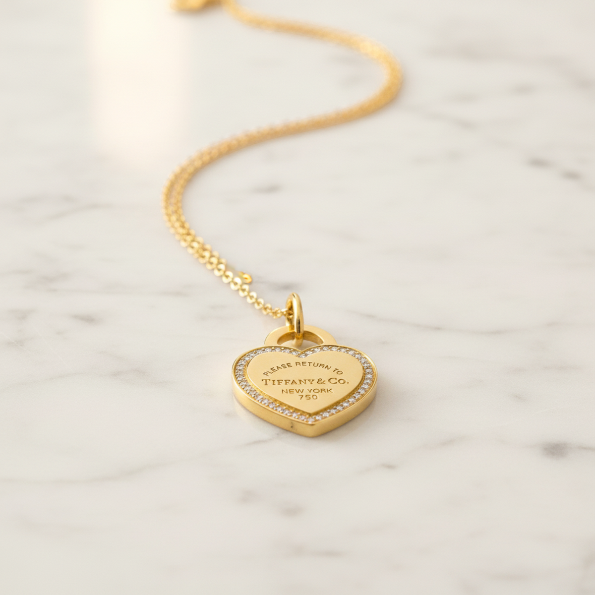 Tiffany Return To Tiffany Diamond Necklace Yellow Gold (18K) Diamond Women,Men Fashion Necklace (Gold)