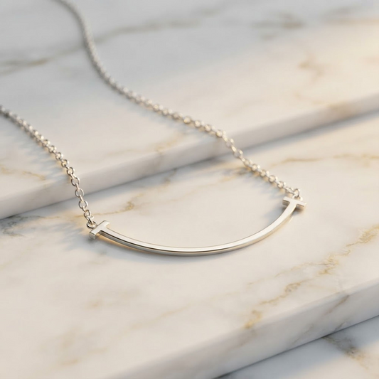 Tiffany Tiffany T Smile Small Size Necklace White Gold (18K) No Stone Men,Women Fashion Necklace (Silver)