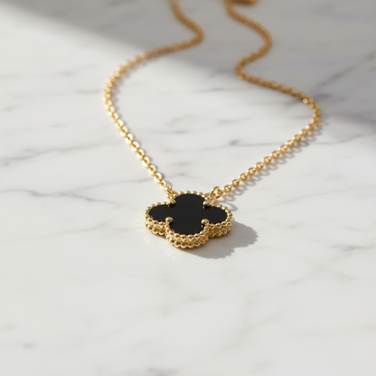 Van Cleef & Arpels Vintage Alhambra Necklace Yellow Gold (18K) Onyx Women,Men Fashion Necklace (Gold)