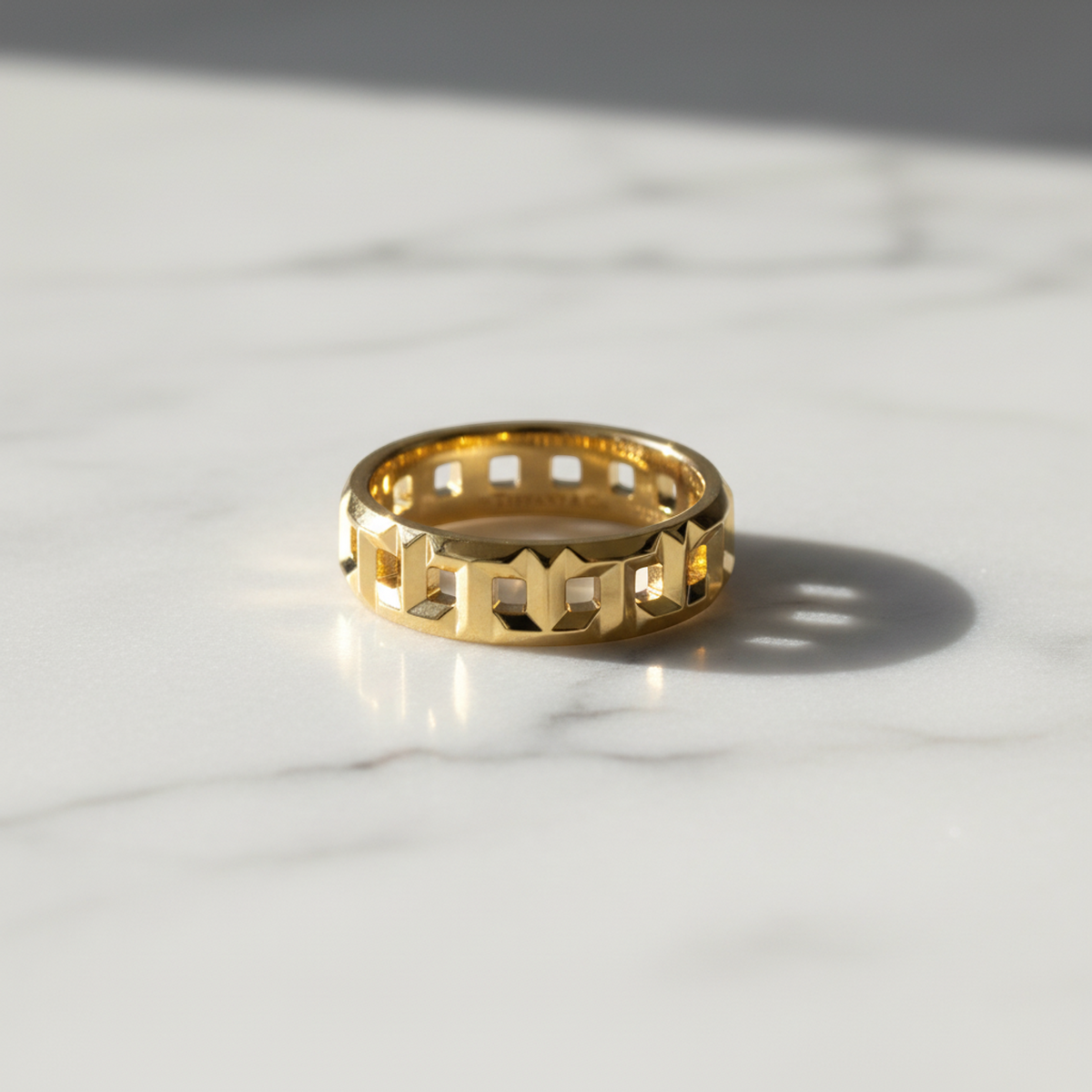 Tiffany T True Wide Ring Yellow Gold (18K) Fashion No Stone Band Ring Gold