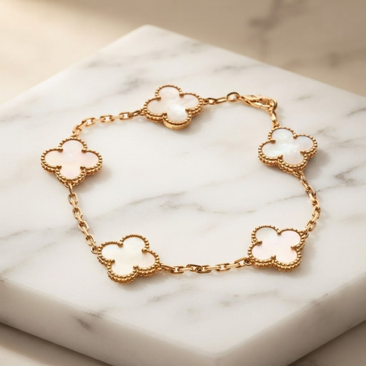 Van Cleef & Arpels Vintage Alhambra Bracelet Yellow Gold (18K) Mother Of Pearl Charm Bracelet Gold