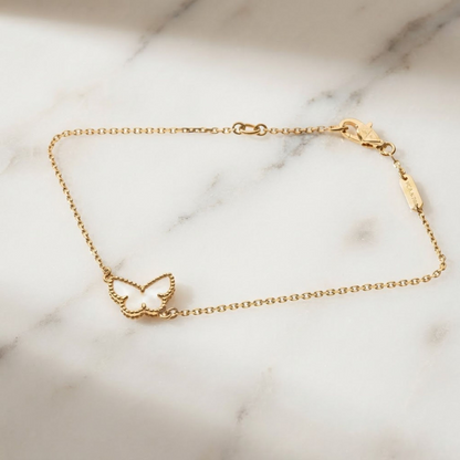 Van Cleef & Arpels Sweet Alhambra Bracelet Papillon VCARF69000 Yellow Gold (18K) Mother Of Pearl Charm Bracelet Gold