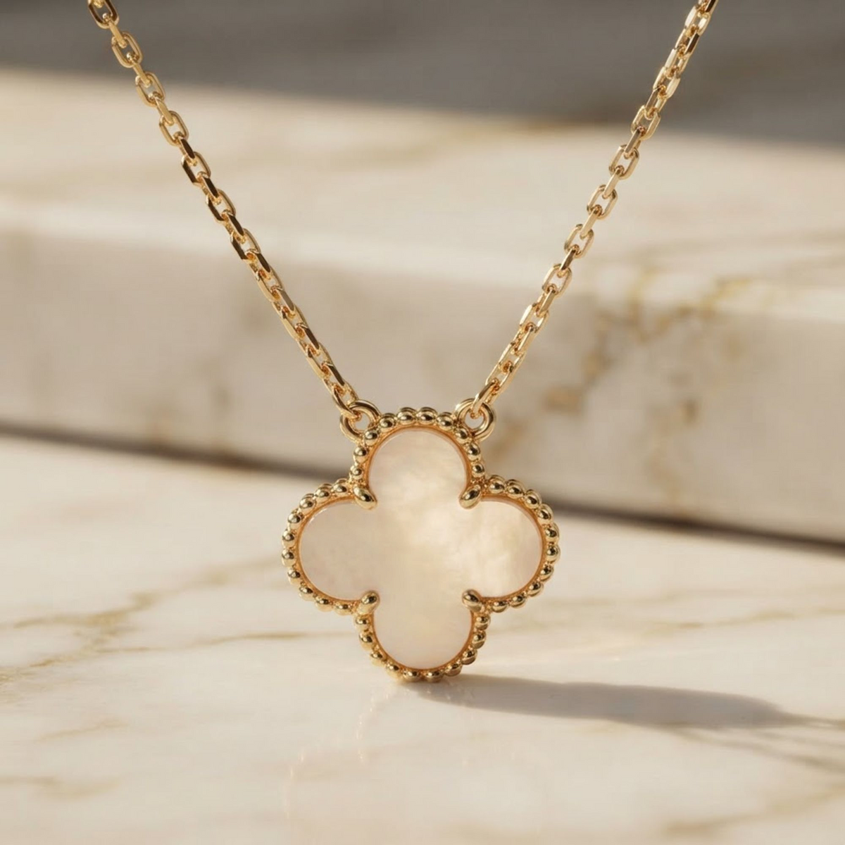 Van Cleef & Arpels Vintage Alhambra Necklace Yellow Gold (18K) Mother Of Pearl Men,Women Fashion Pendant Necklace (Gold)
