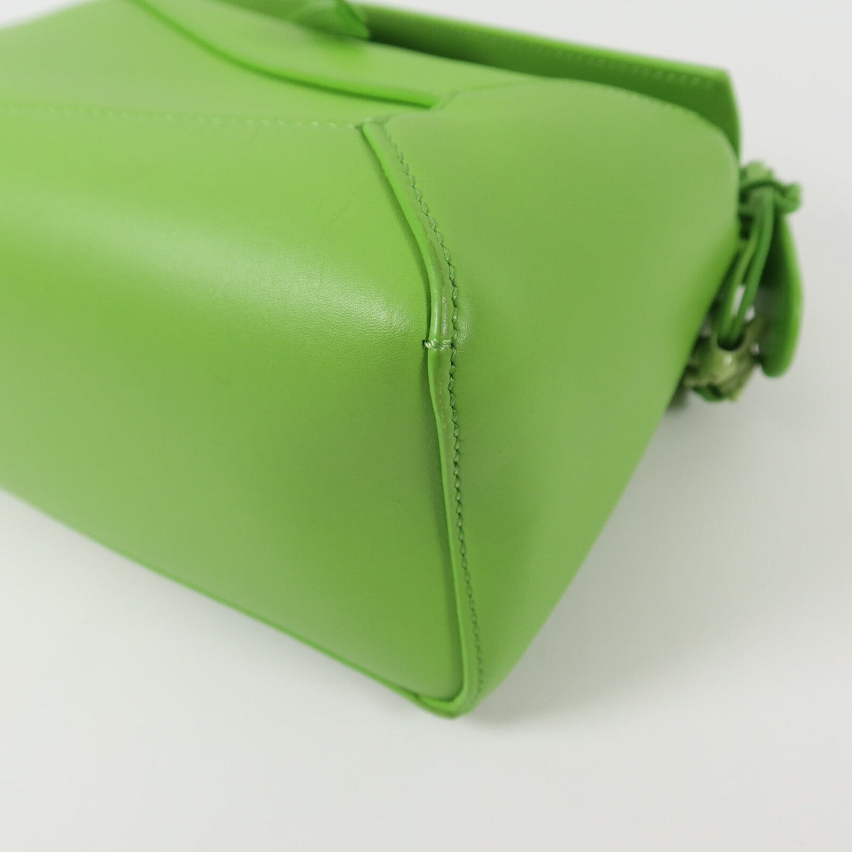 Loewe Puzzle Edge Small · Calfskin