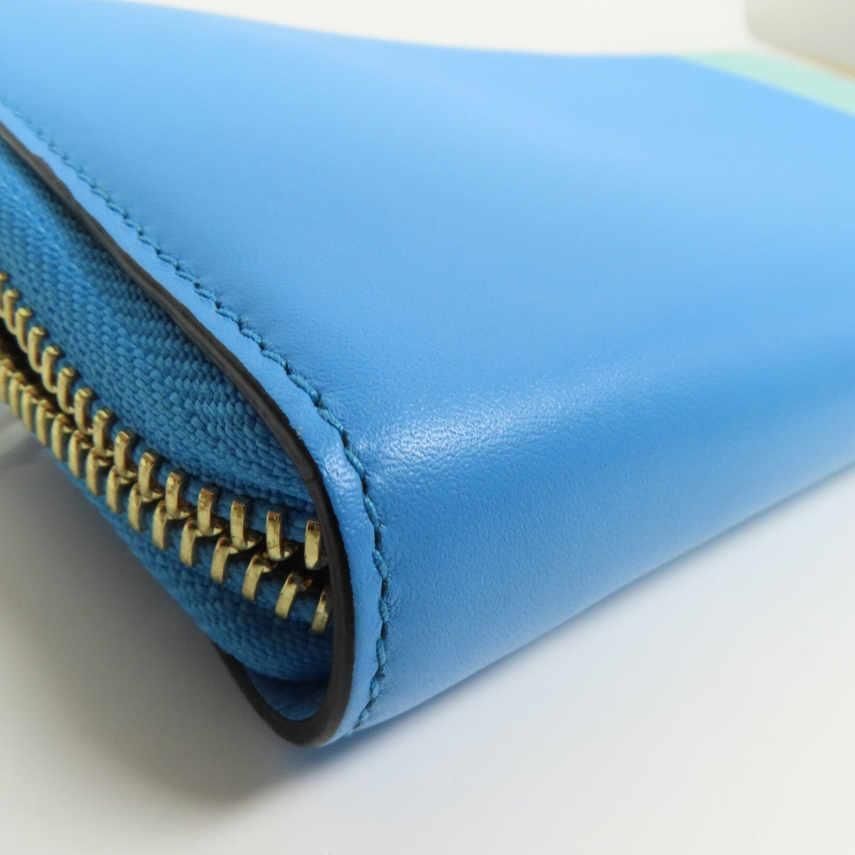 Loewe Round Zip Wallet · Calfskin