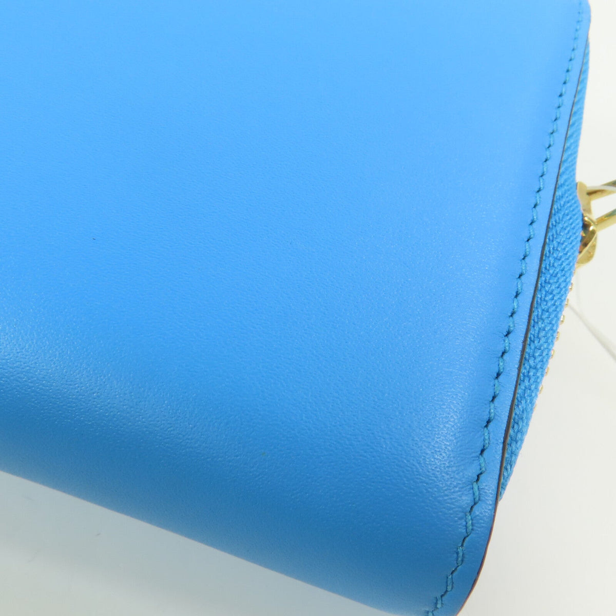 Loewe Round Zip Wallet · Calfskin