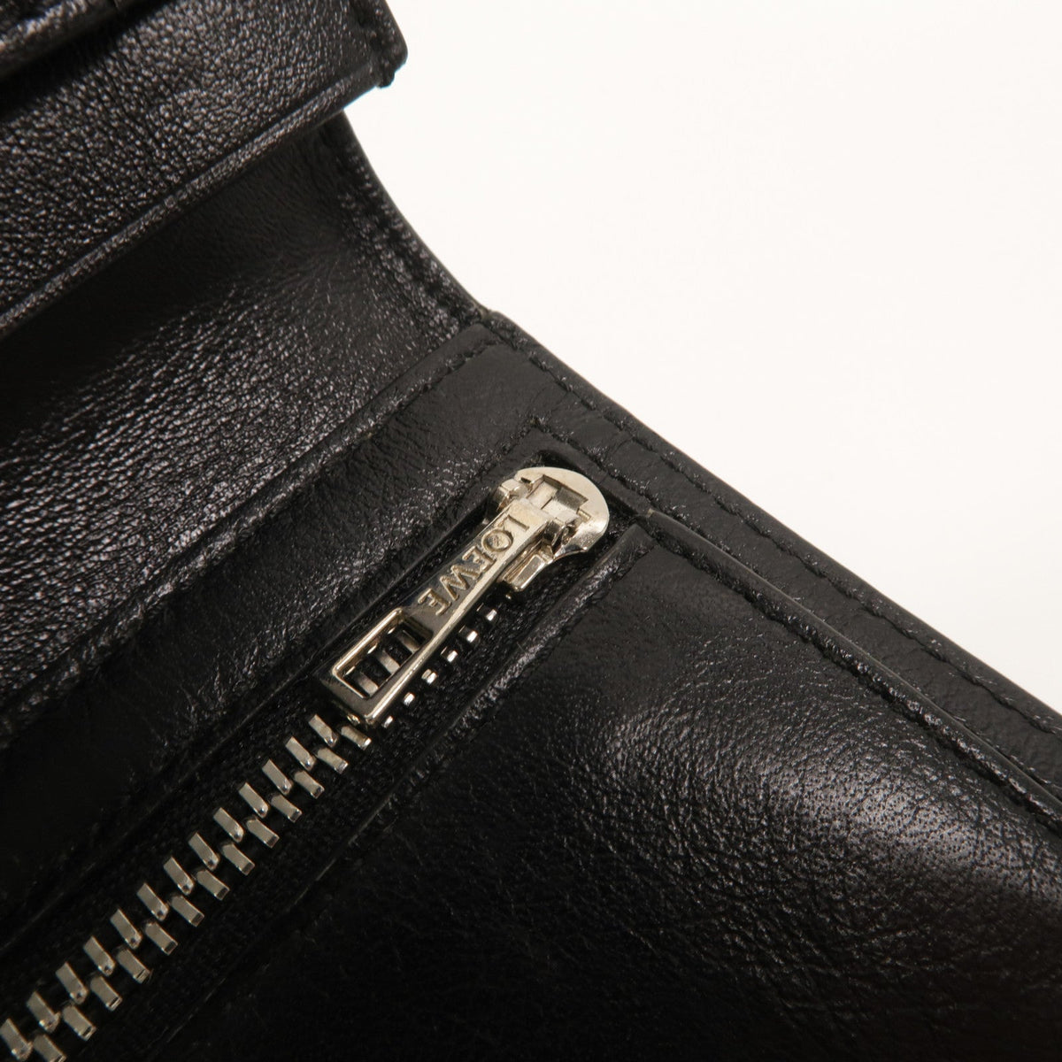 Loewe Large Vertical · Calfskin Wallet