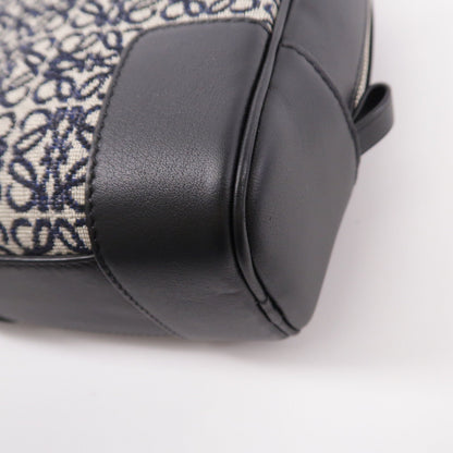 Loewe Amazona 15 · Anagram Canvas