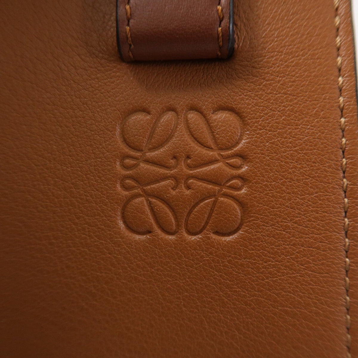 Loewe Hammock Small · Calfskin