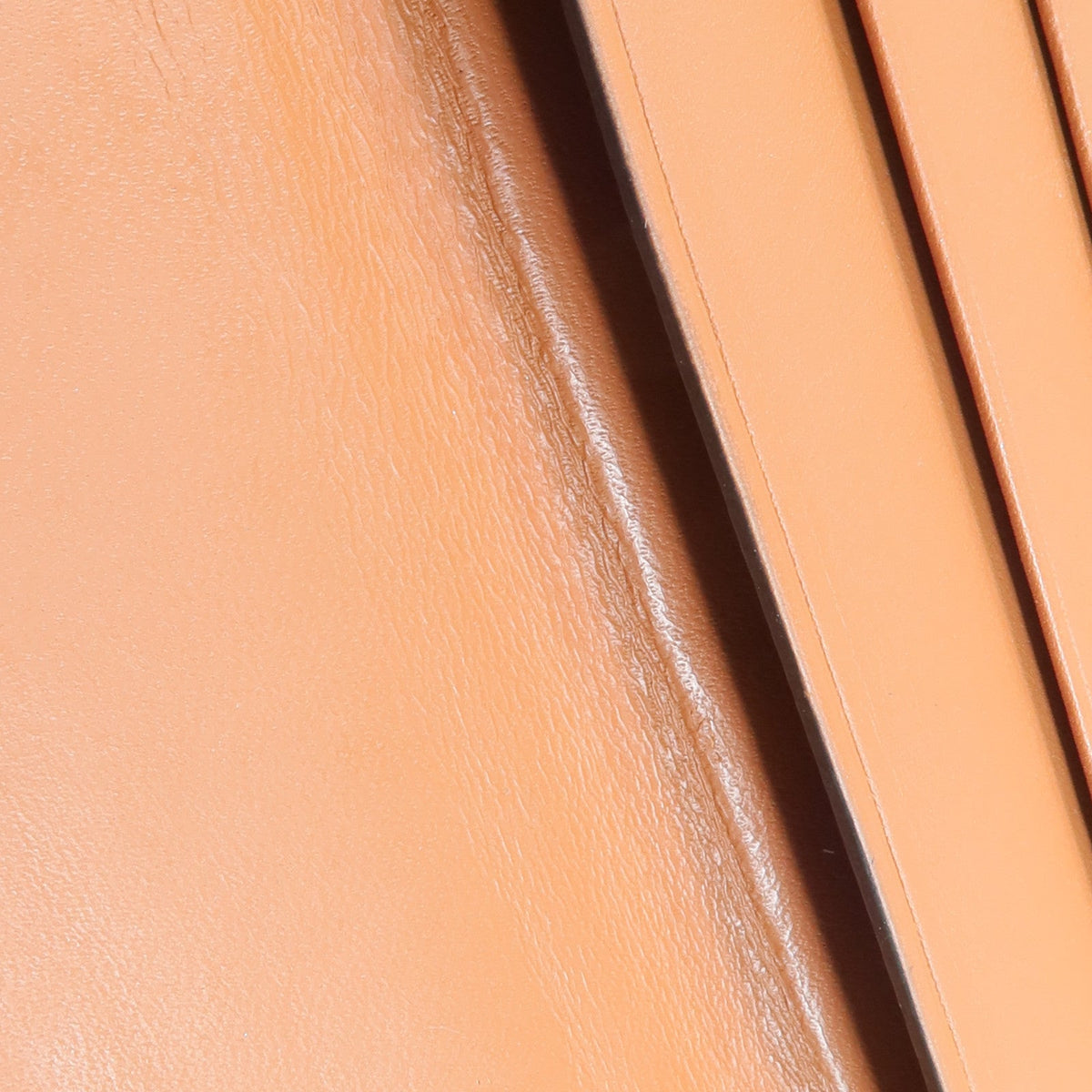 Loewe Heel Pouch Mini · Calfskin