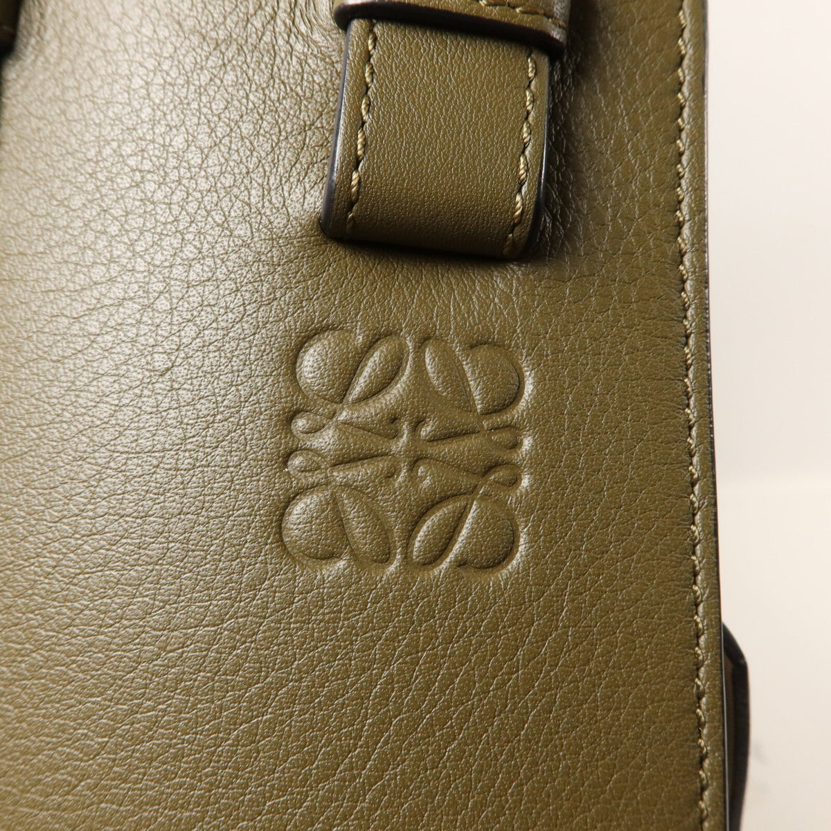 Loewe Hammock Small · Calfskin