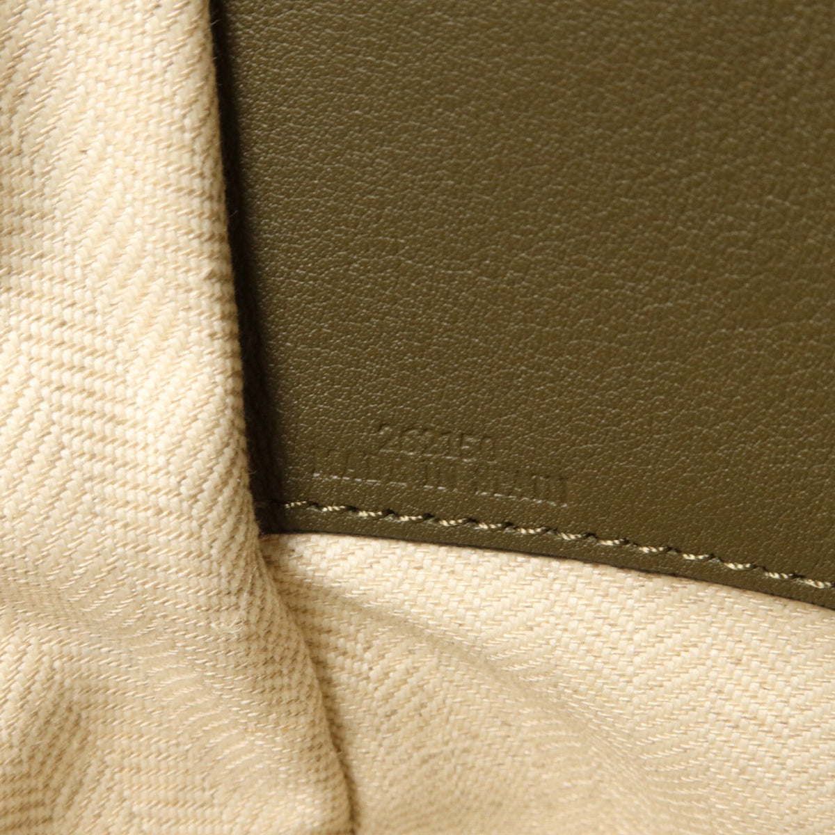 Loewe Hammock Small · Calfskin