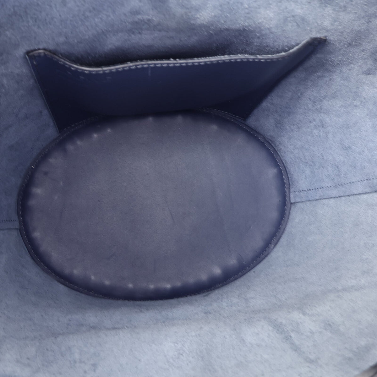 Loewe Balloon Medium · Calfskin