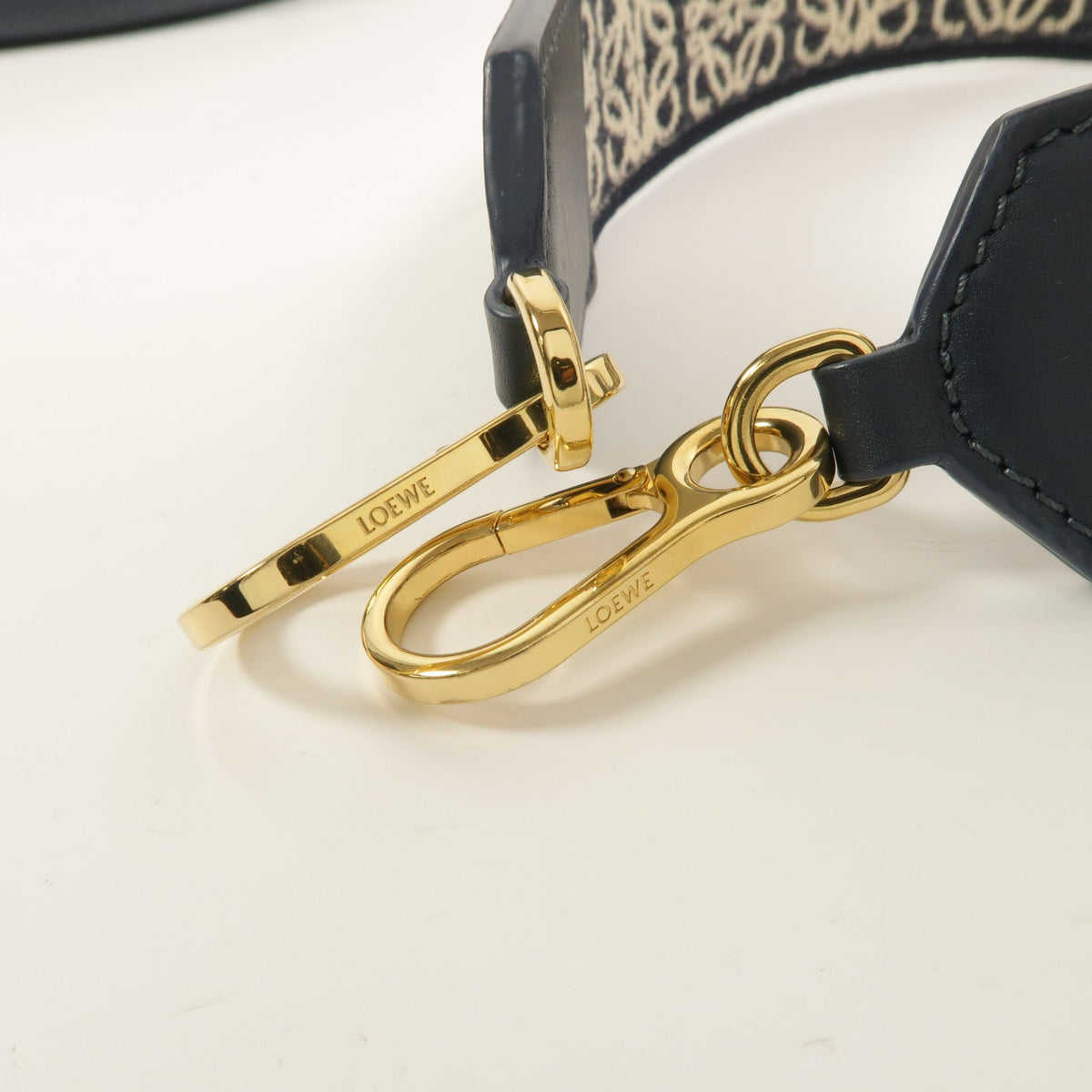 Loewe Luna Small · Calfskin