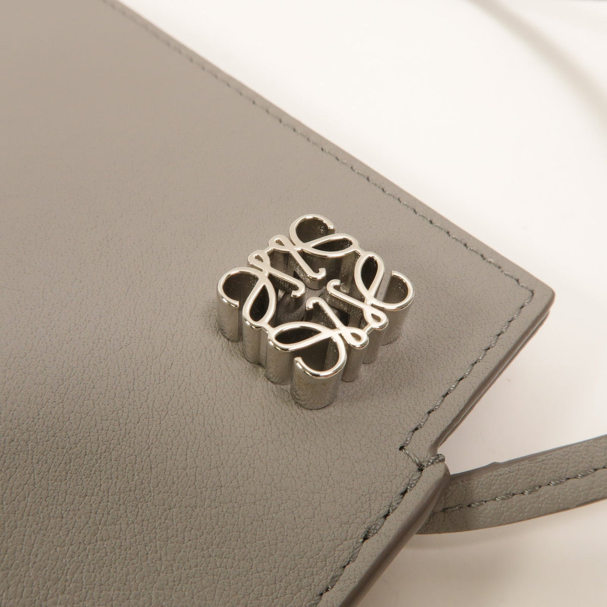 Loewe Dice Pocker · Calfskin Shoulder Bag