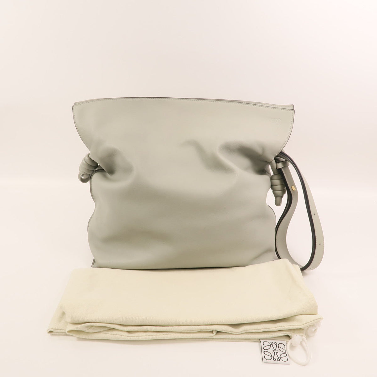 Loewe Medium Flamenco · Calfskin