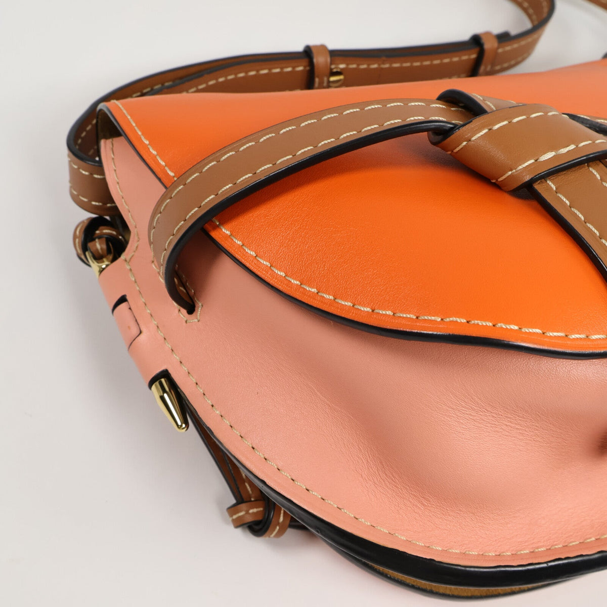 Loewe Gate Medium · Calfskin