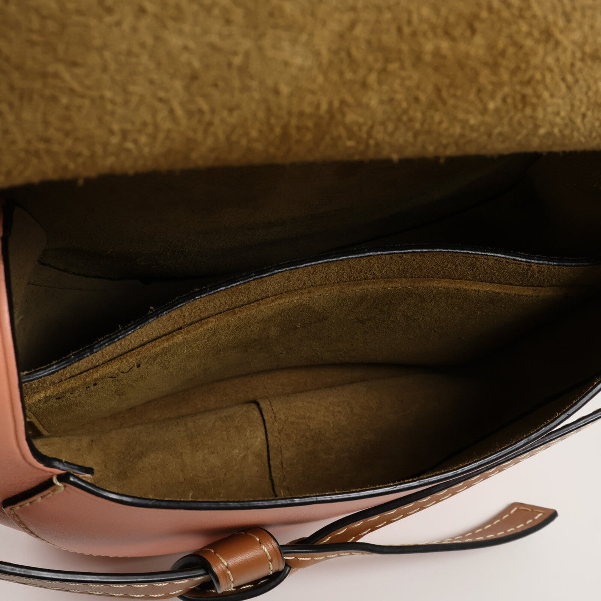 Loewe Gate Medium · Calfskin