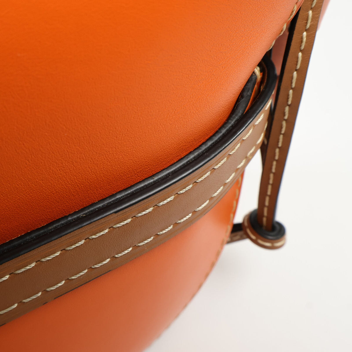 Loewe Gate Medium · Calfskin