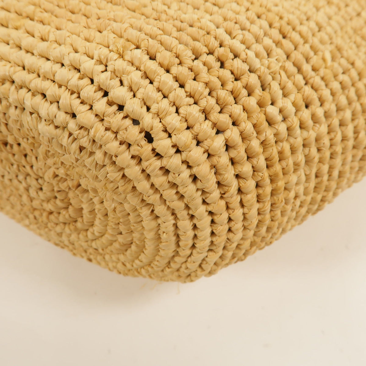 Loewe Slit Pochette · Raffia