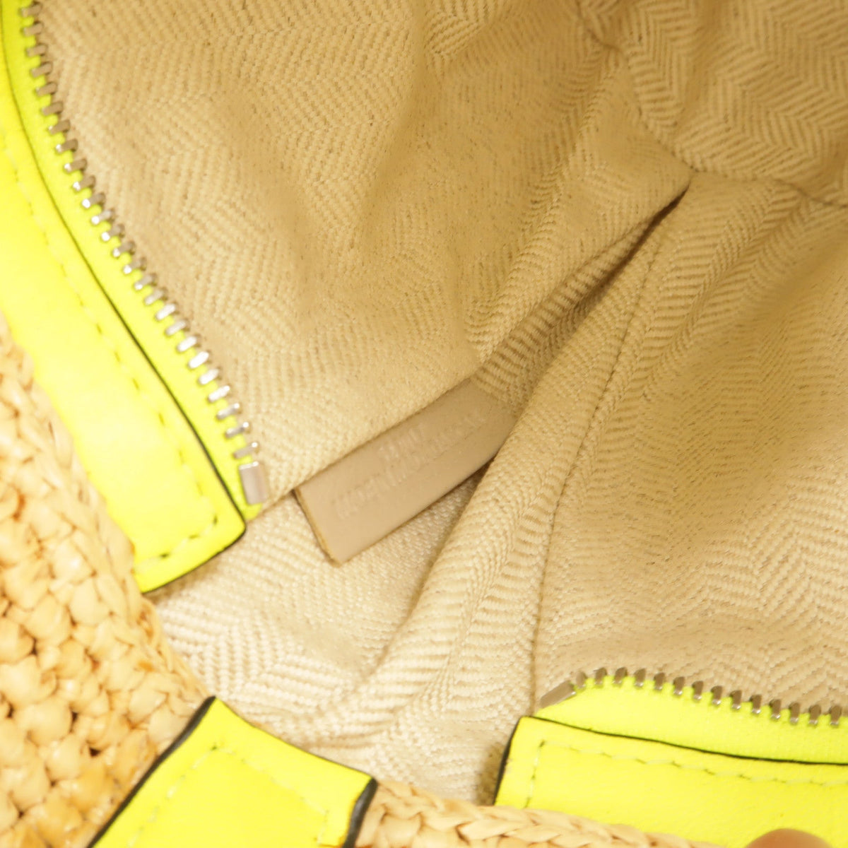 Loewe Slit Pochette · Raffia