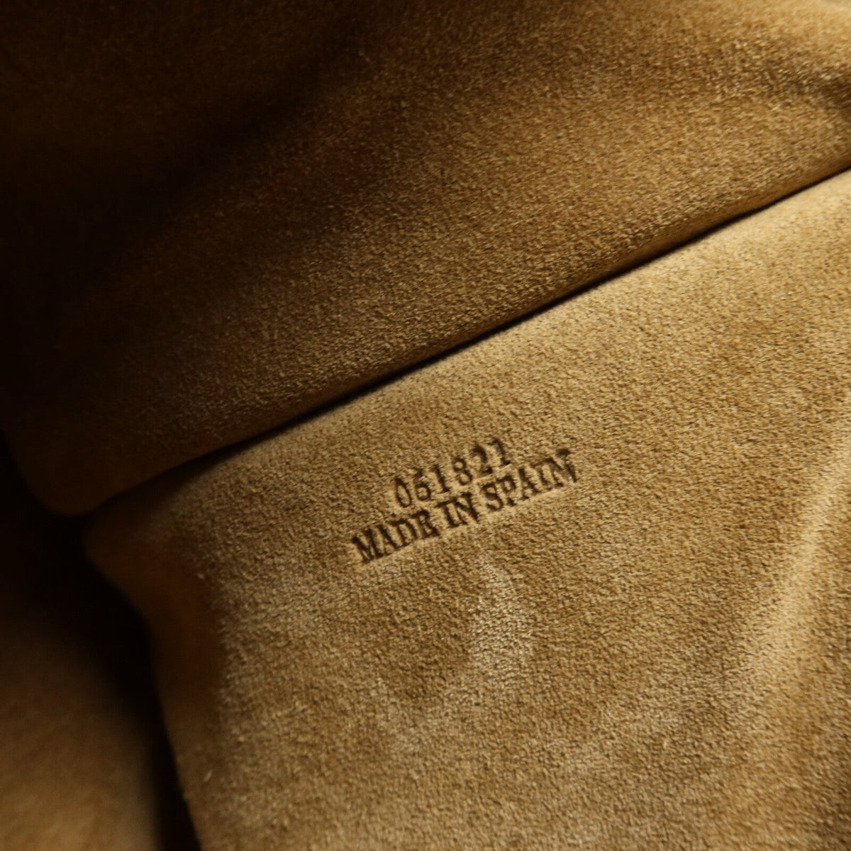 Loewe Missy · Calfskin