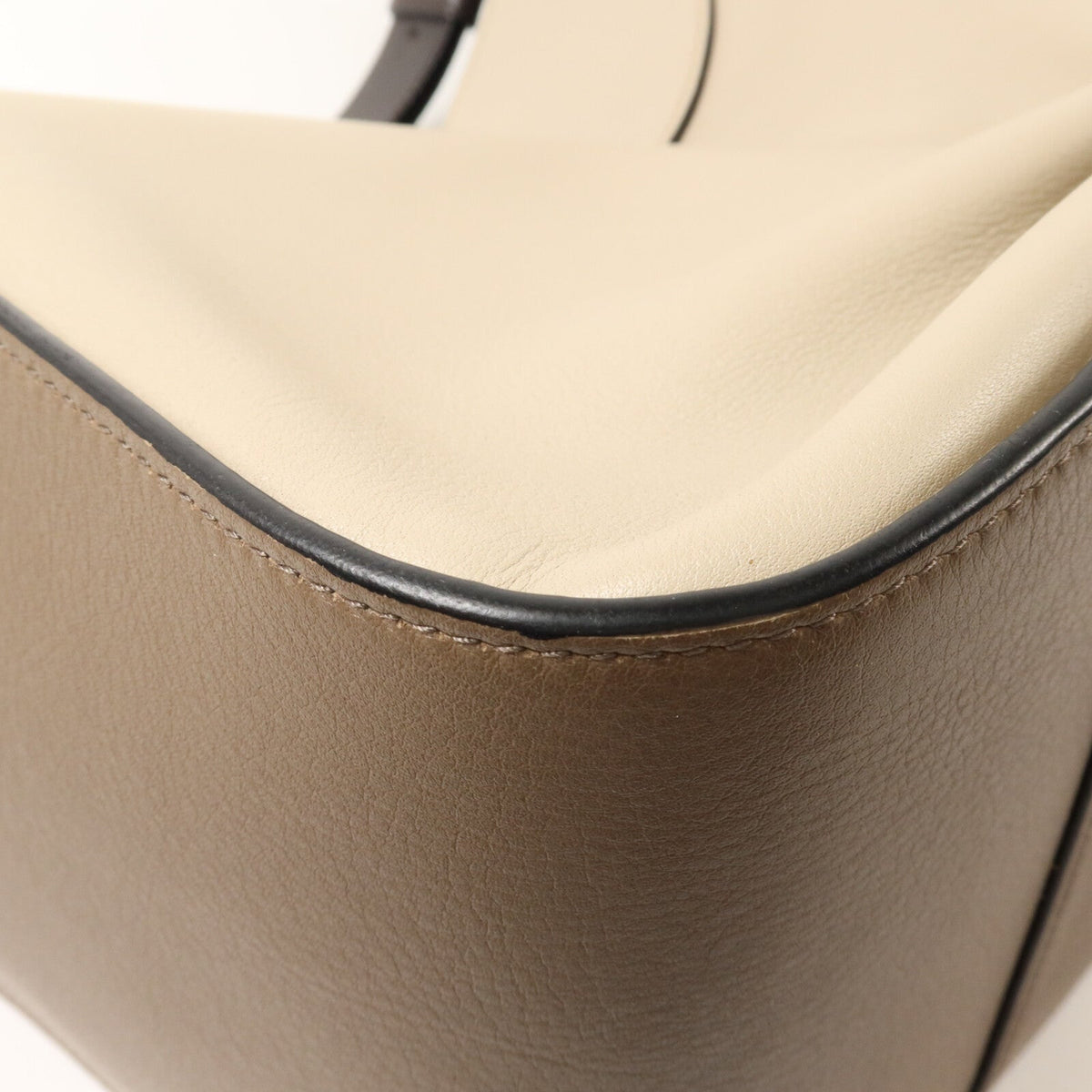 Loewe Hammock Medium · Two-Tone Calfskin