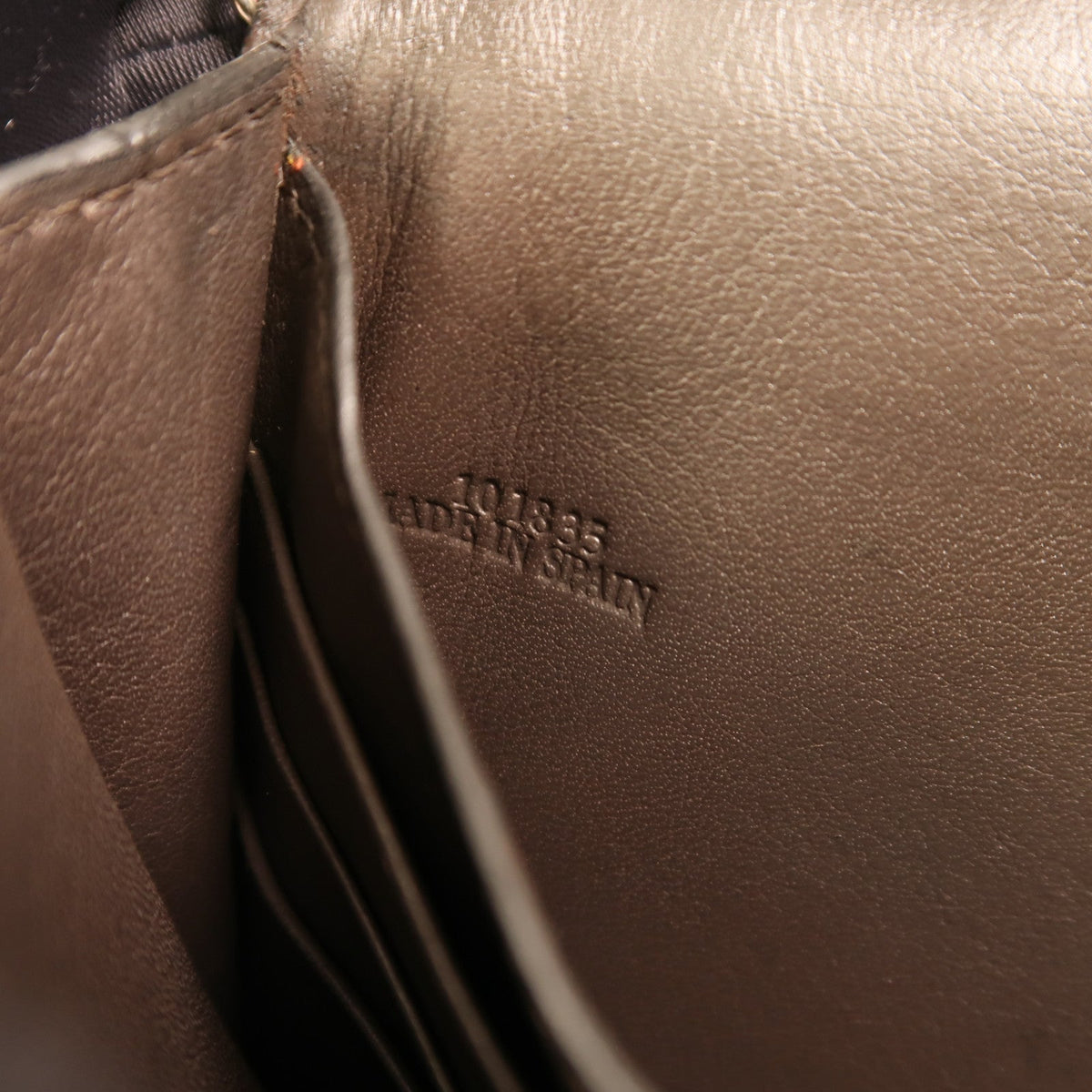 Loewe Wallet On Chain · Calfskin
